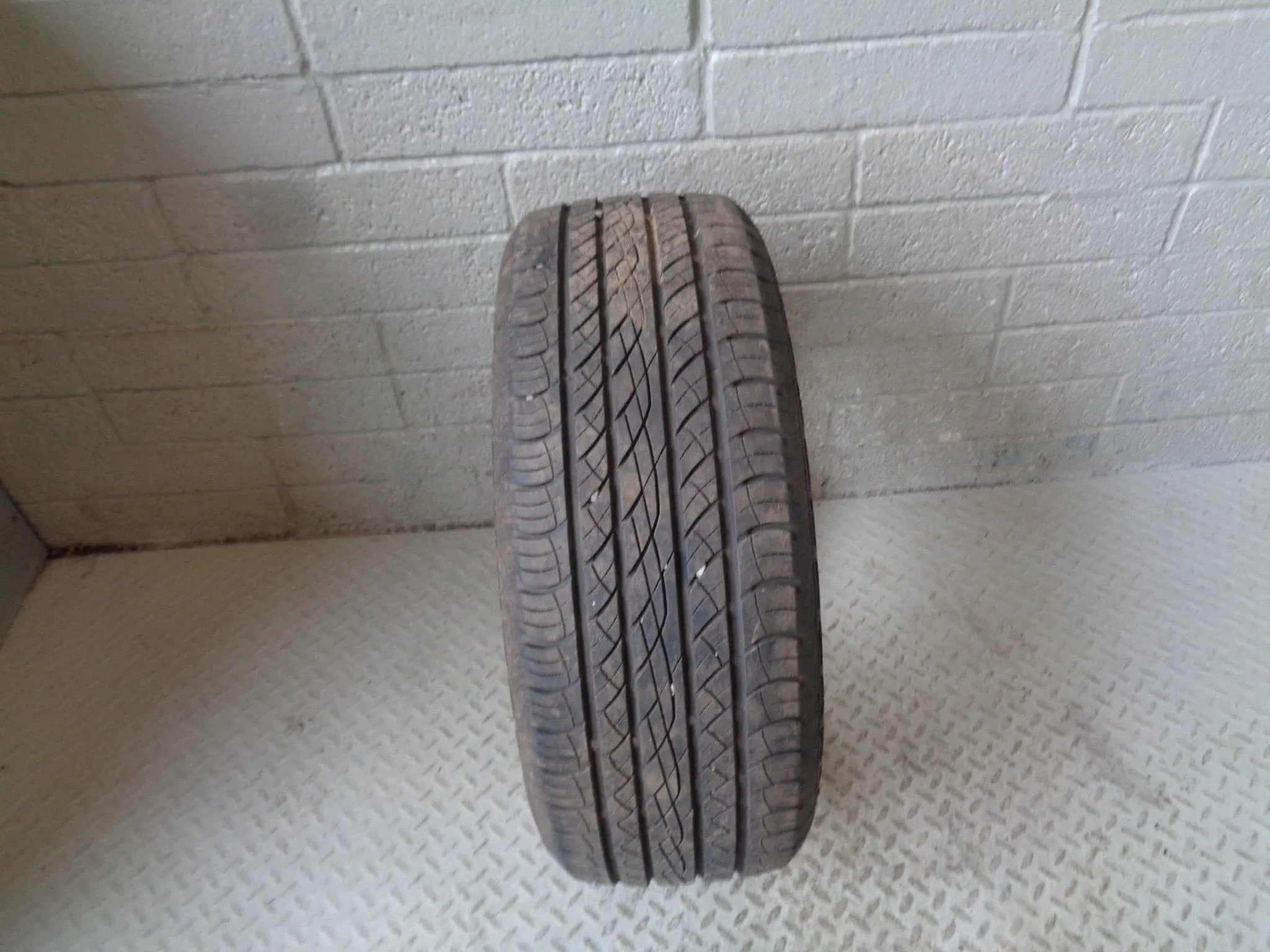 Antares Majoris Part Worn Tyre 255/55R19 255 55 19 5mm Tread K12024A