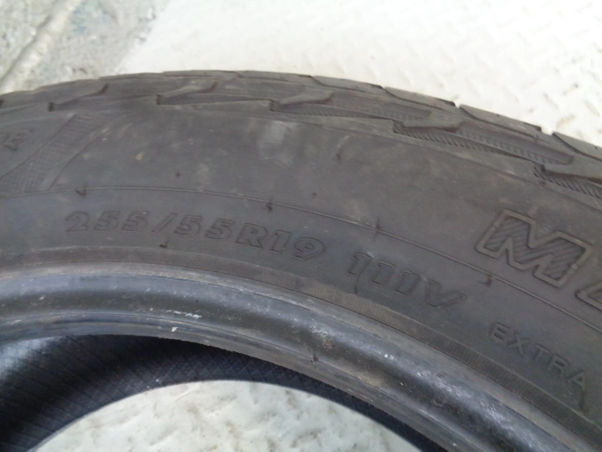 Antares Majoris Part Worn Tyre 255/55R19 255 55 19 5mm Tread K12024A