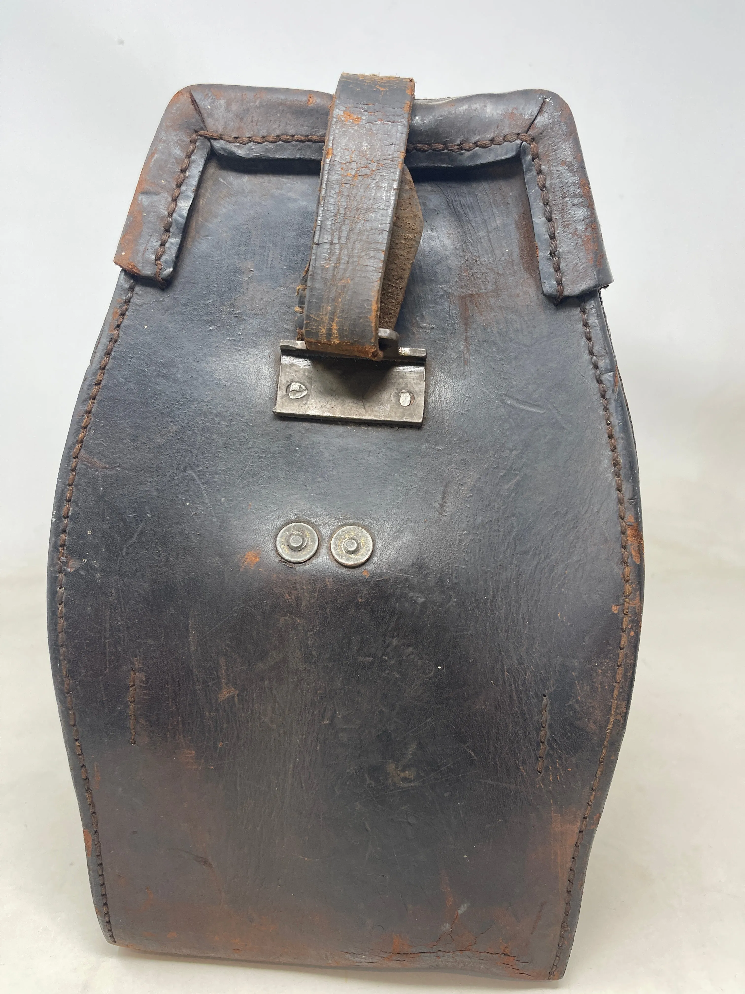 Artillery Gun Sight No7 MkII by Ross, Dated 1918 and Original Leather Carrying Case