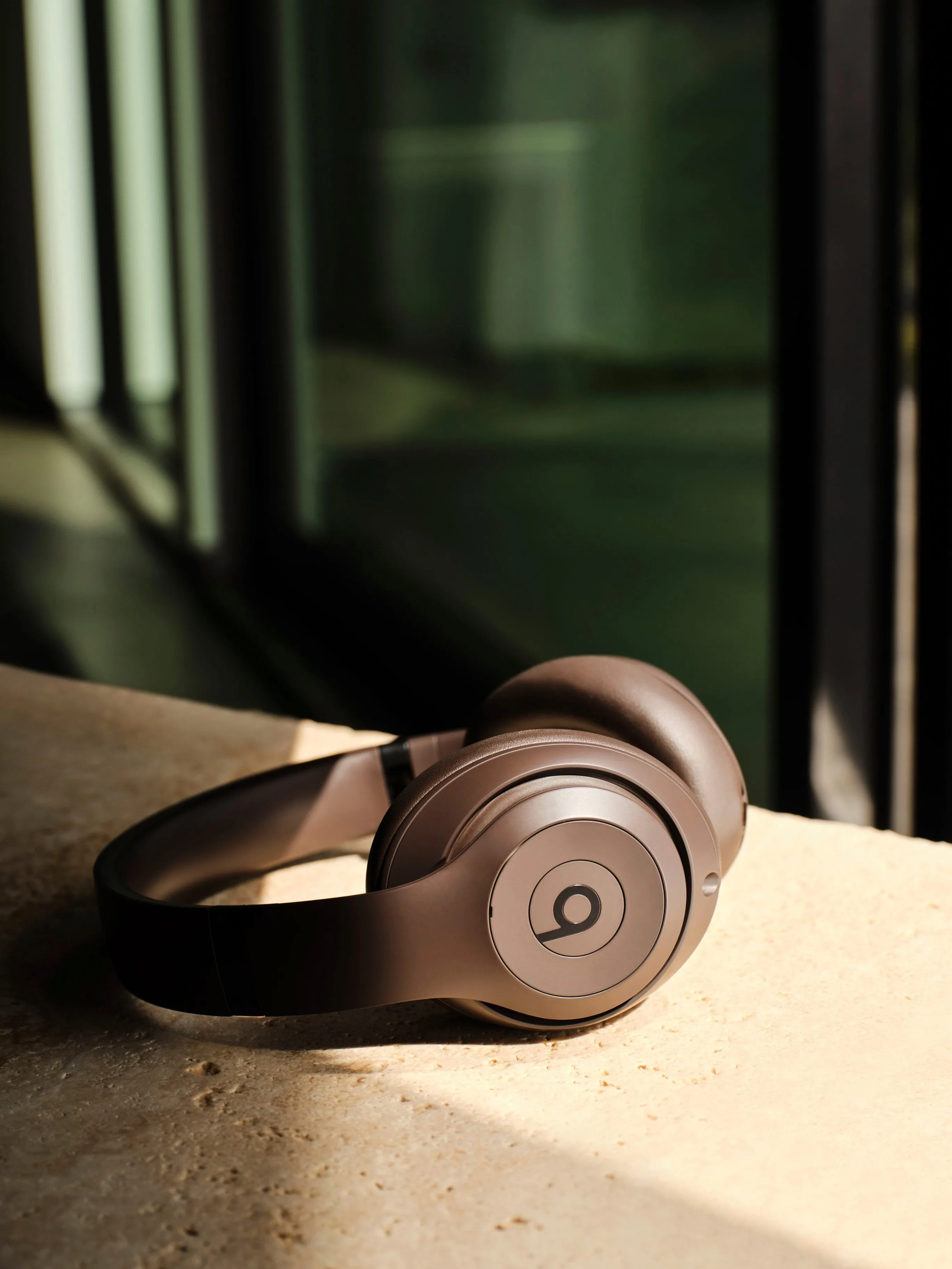 Beats by Dr. Dre - Beats Studio Pro - Wireless Noise Cancelling Over-the-Ear Headphones - Deep Brown