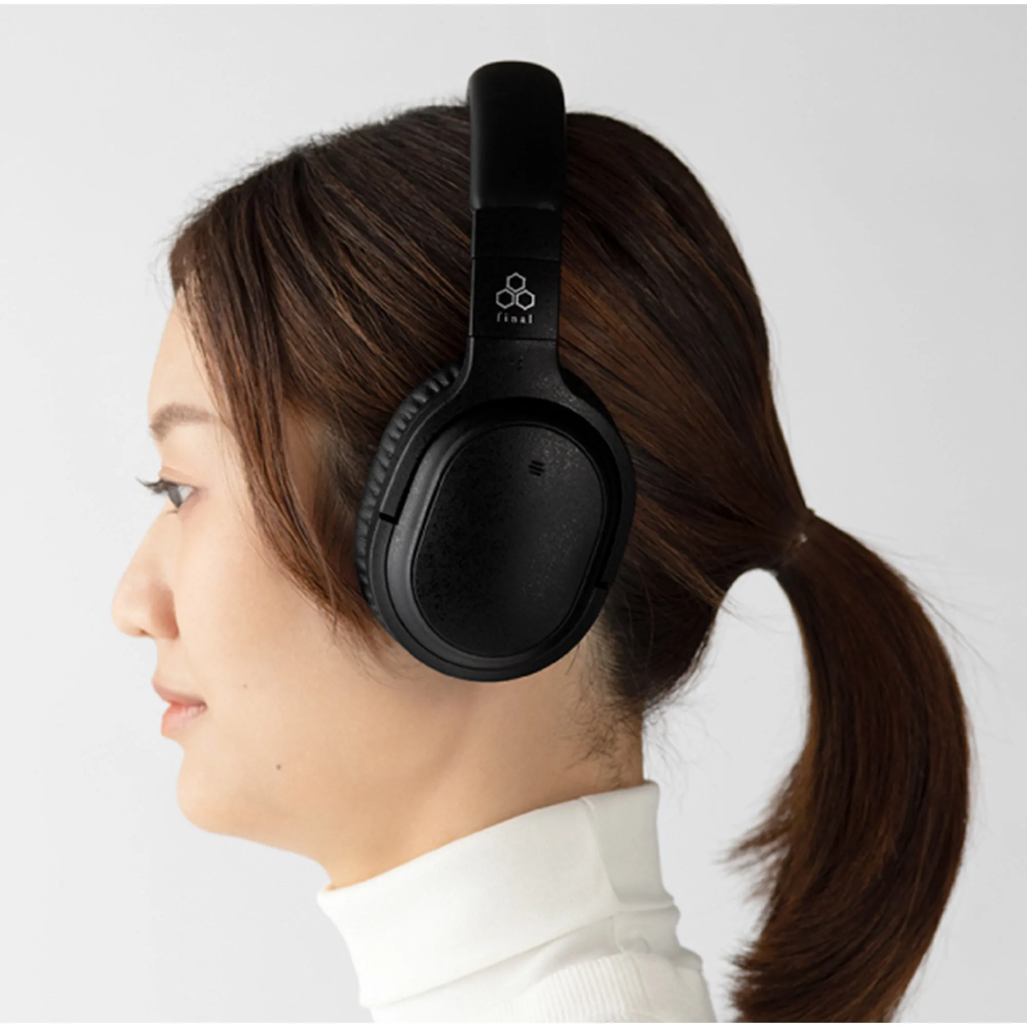 Final Audio UX3000 Wireless Noise Cancelling Headphones