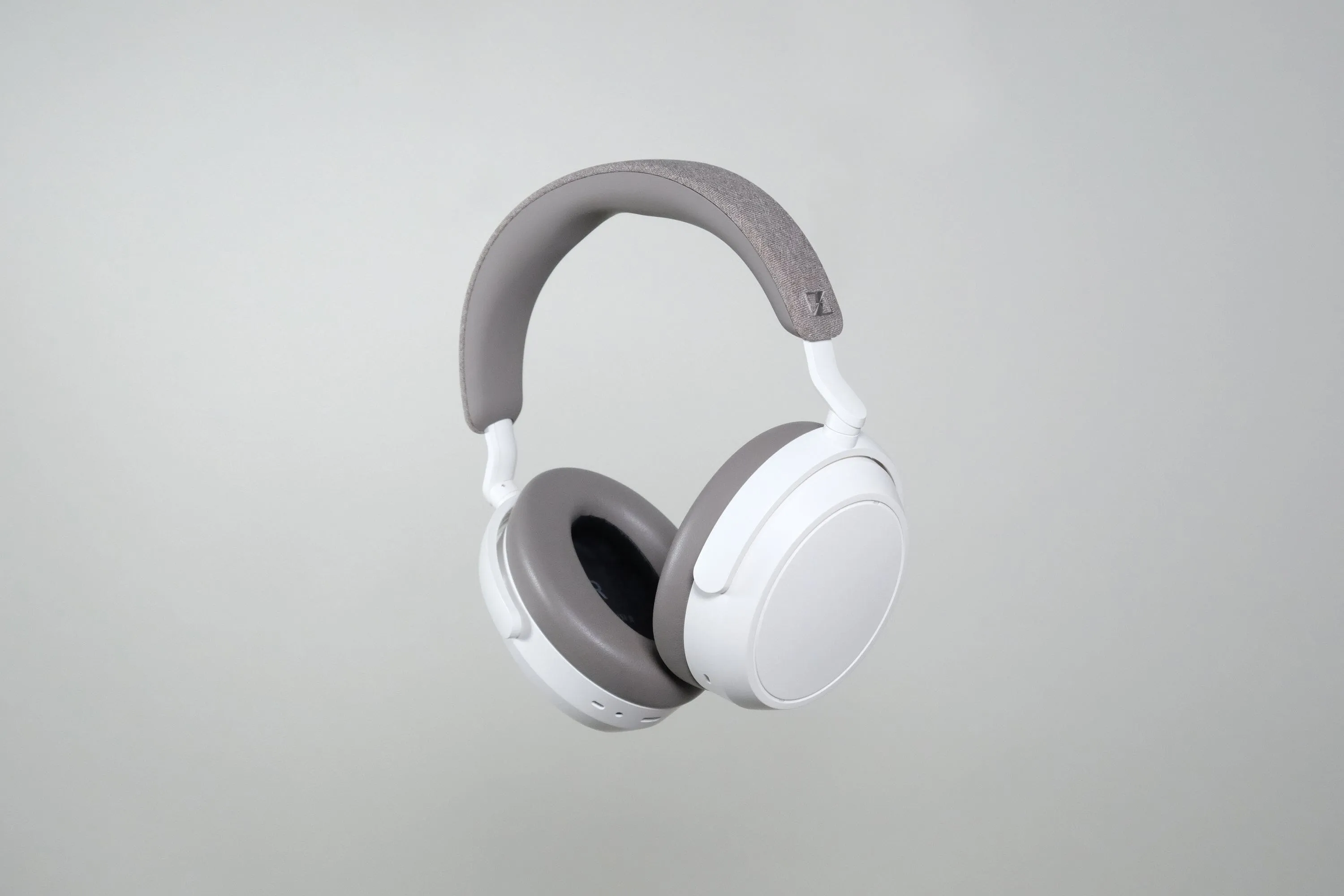 Sennheiser Momentum 4 Headphones