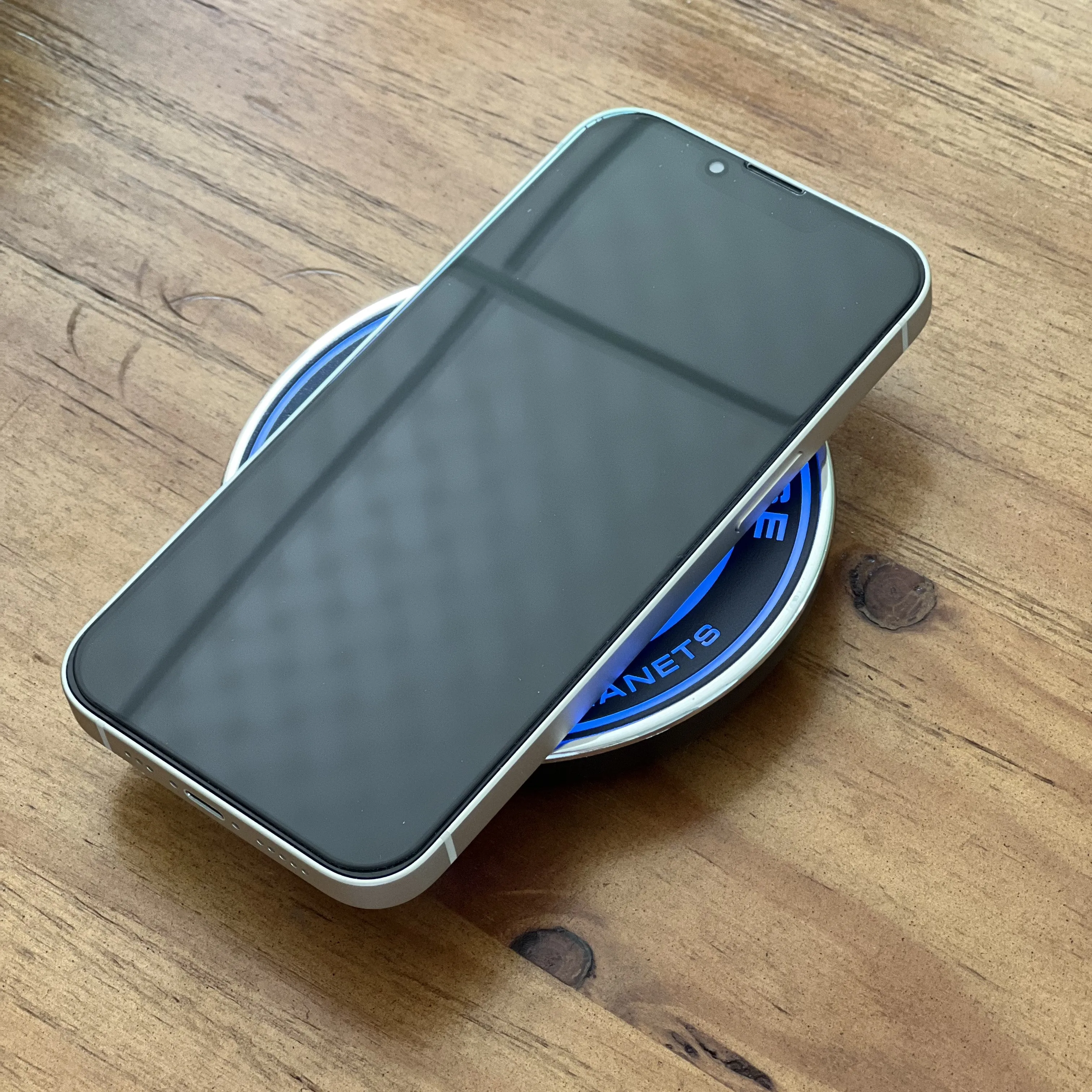 Star Trek Qi Wireless Charger With Illuminated ENTERPRISE Emblem & Built-In Power Bank