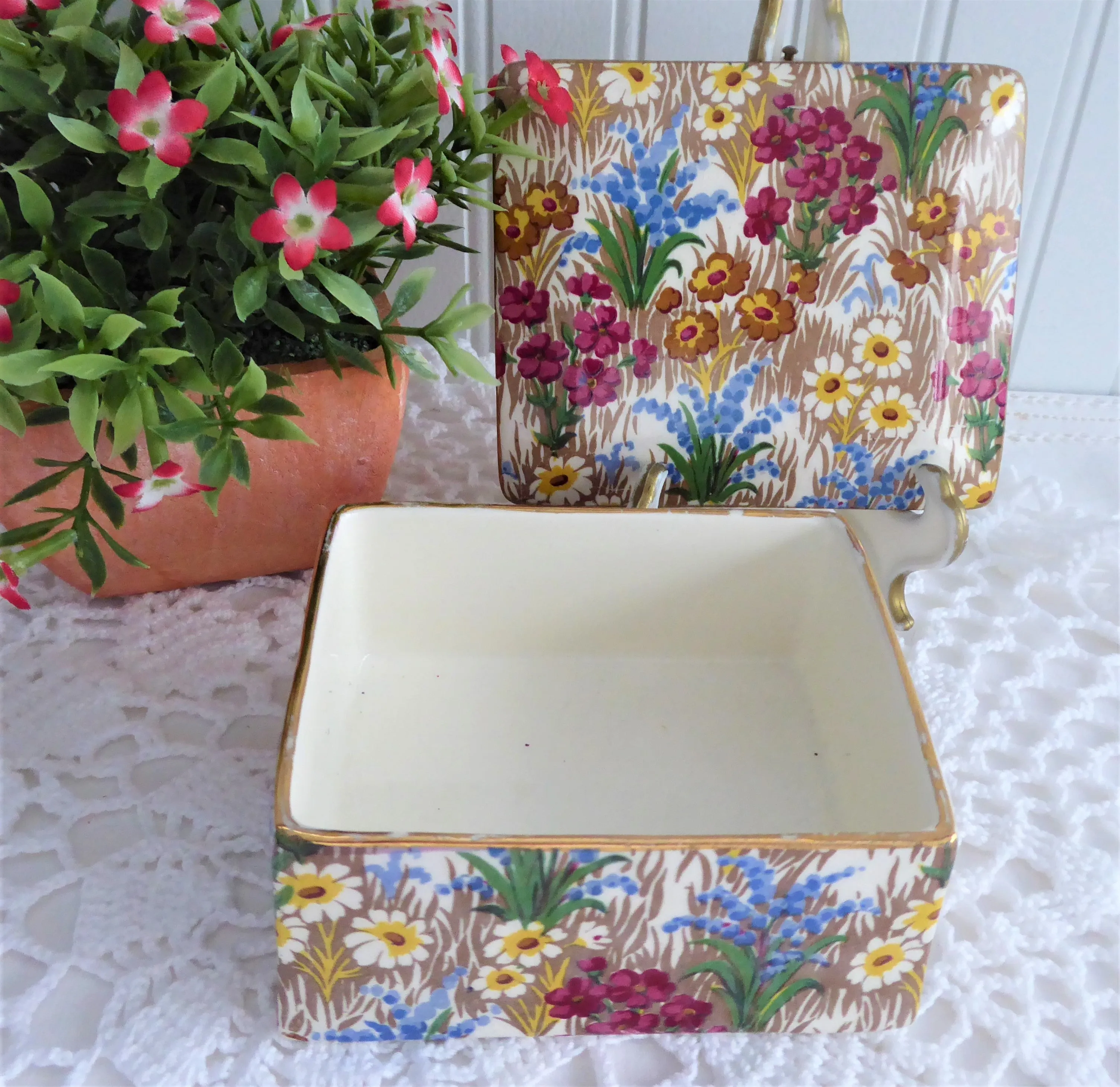 Vintage Royal Winton Marguerite Chintz Covered Box 1930s Box Grimwades